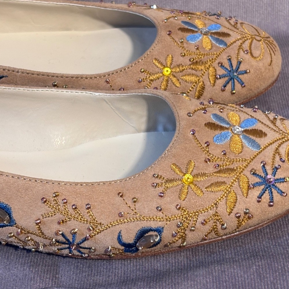 Circa Joan & David Embroidered Beaded Suede Heel Womens 7 Tan Boho - Picture 5 of 11